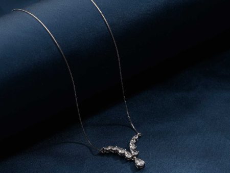 A Sparkling Necklace (Silver) For Discount