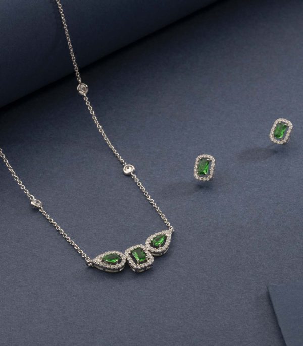 Contemporary Crystal Green Necklace Set (Brass) Sale