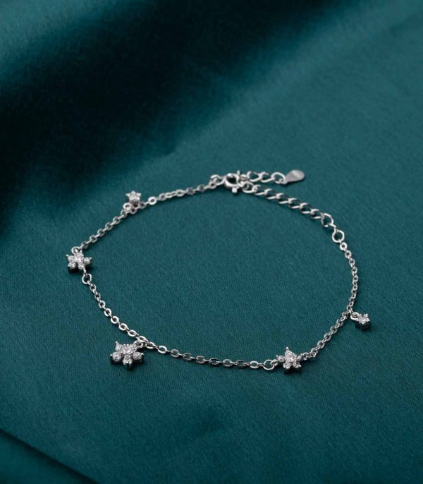 Daizy Charm Bracelet (Silver) Sale