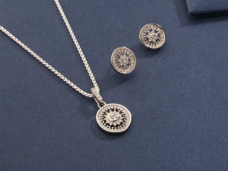 Beautiful Ponds Of Silver Flowers Pendant Set (Silver) on Sale