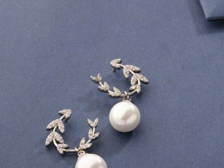 Adorable Silver Color Flowers Of White Stones Tops (Brass) Online Sale