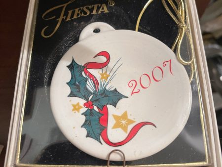 Fiesta Holly and Stars 2007 (Dillard Exclusive) Online now