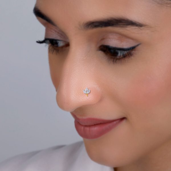 Gold Dazzling Leaf Diamond Nose Pin Supply