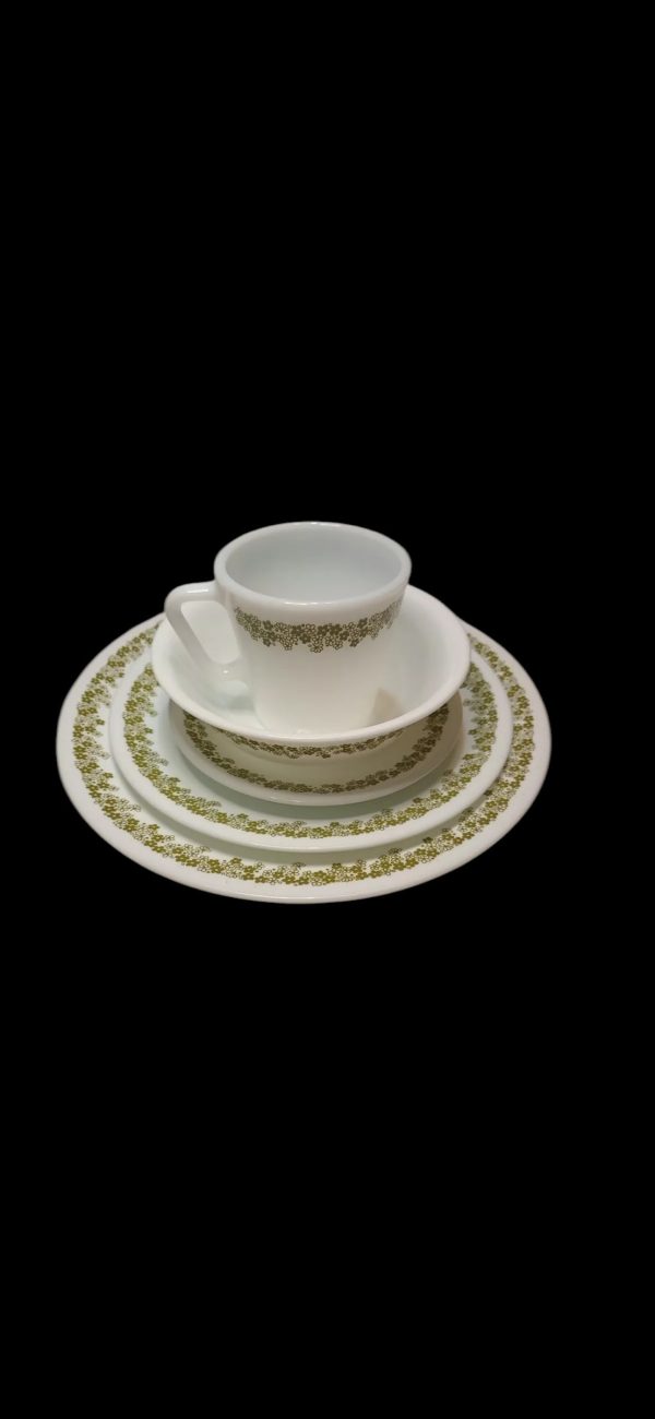 Corelle Crazy Daisy Set of 20 - Four 5 Piece Place Settings Vintage Sale