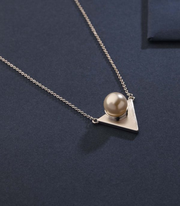 Classic Silver Plate Of Pearl Necklace (Brass) Discount