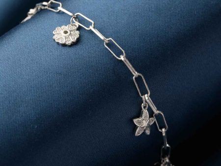 Bulky Chain Floral Bracelet (Silver) Supply