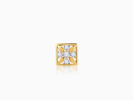 Gold Gorgeous Square Diamond Nose Pin Online